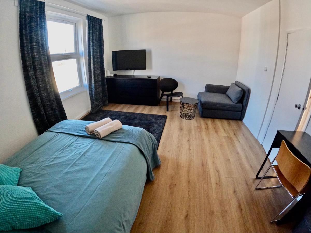 Lovely One Bedroom Flat London Bagian luar foto