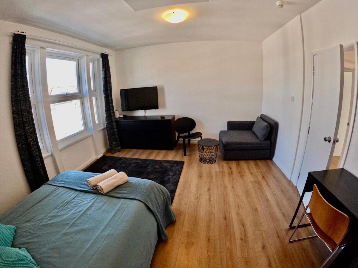 Lovely One Bedroom Flat London Bagian luar foto