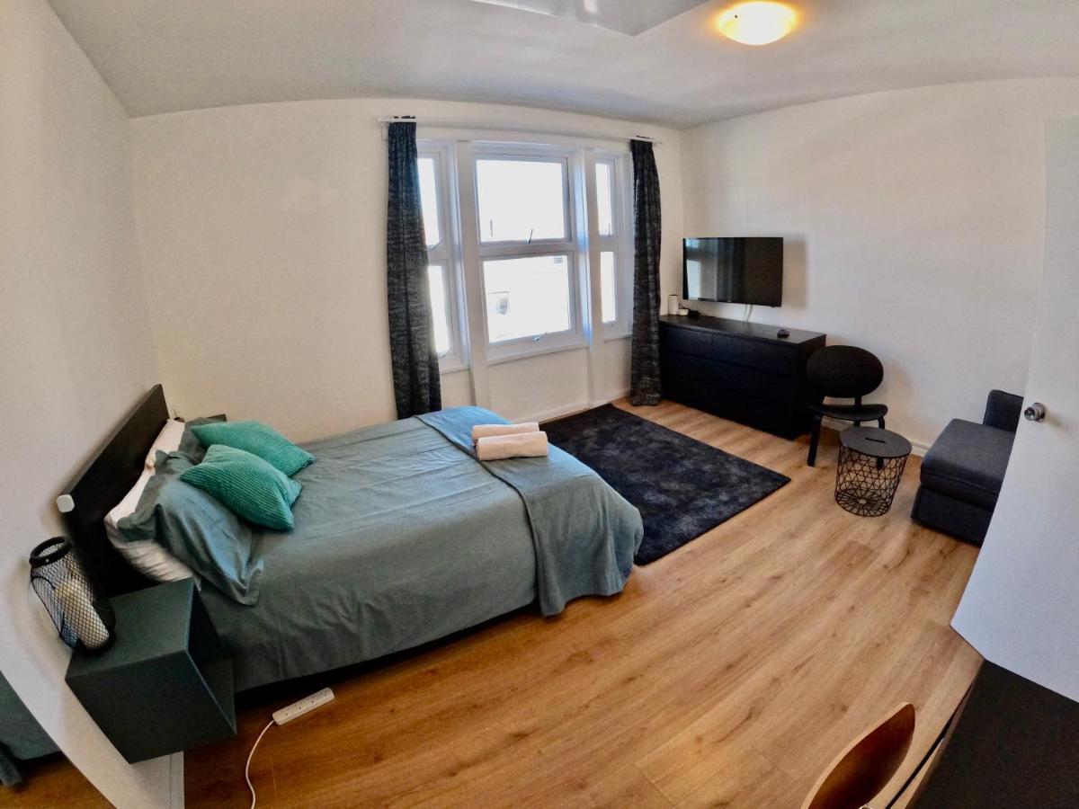 Lovely One Bedroom Flat London Bagian luar foto